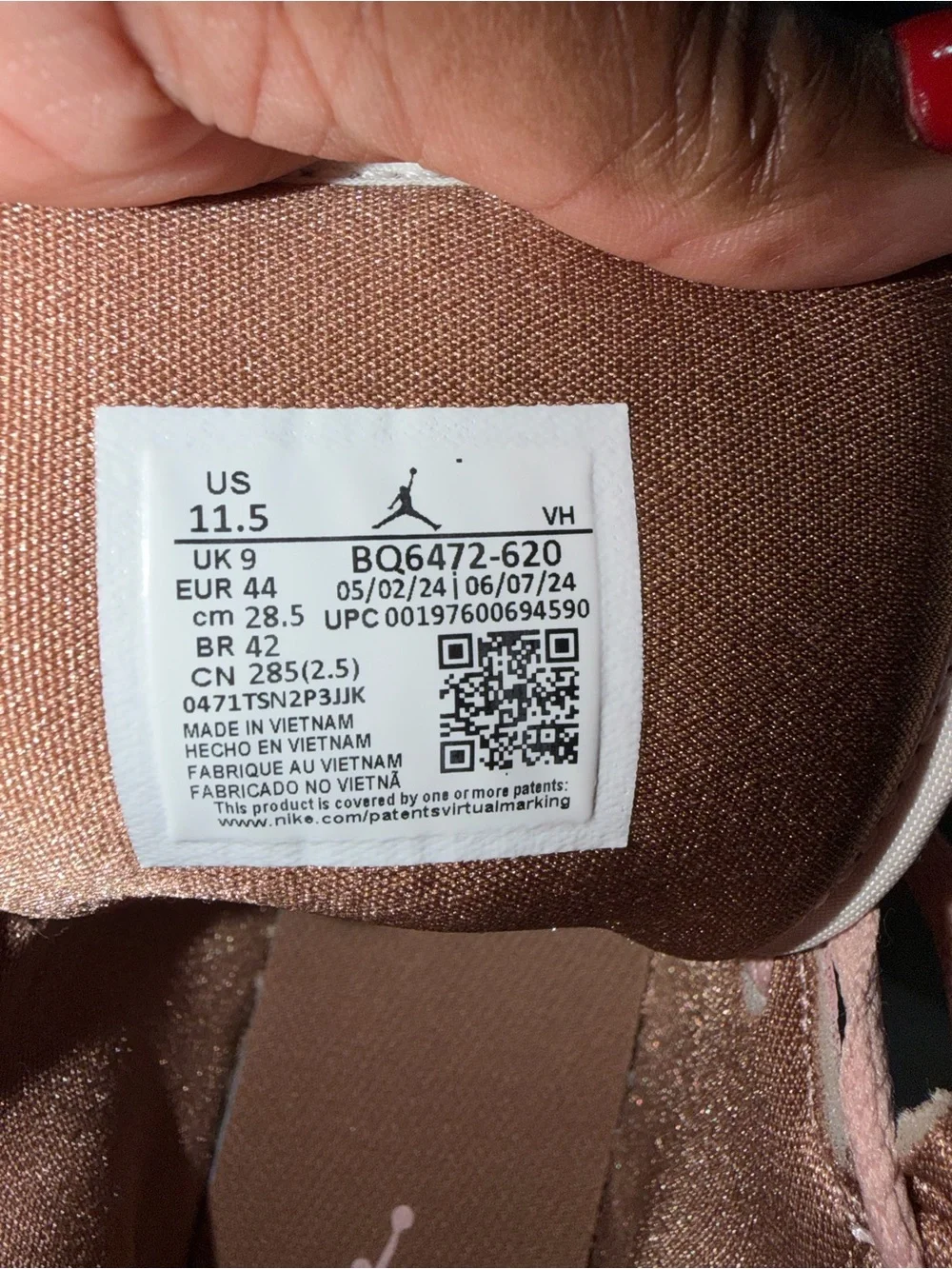 Nike Women’s High-Top Sneakers in White and Light Pink